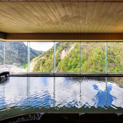 【素泊り・お部屋おまかせ】層雲峡温泉でゆっくり温泉三昧！気ままに温泉満喫プラン♪